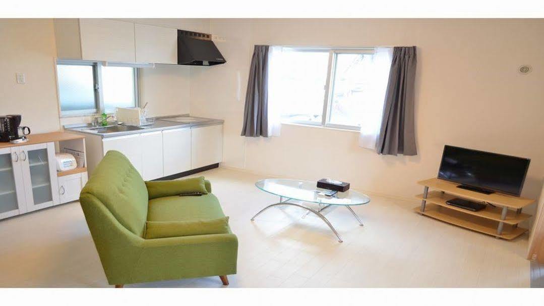 Appartamento Rainbow Terrace Ginowan Esterno foto